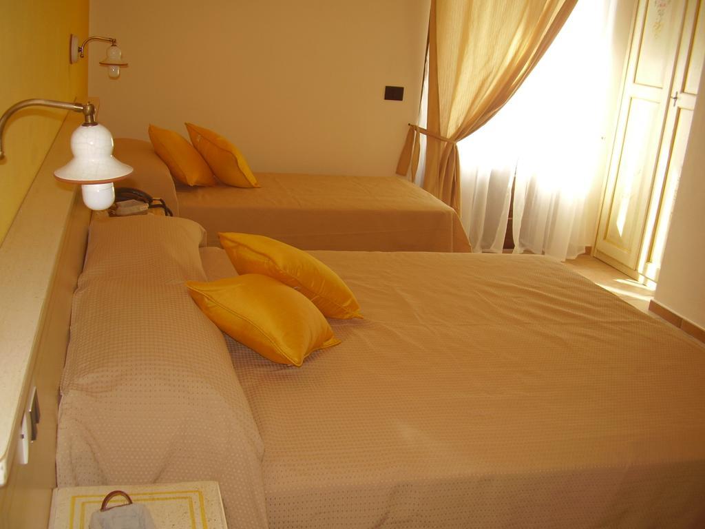 Agriturismo La Dimora Del Contadino 몬도비 외부 사진