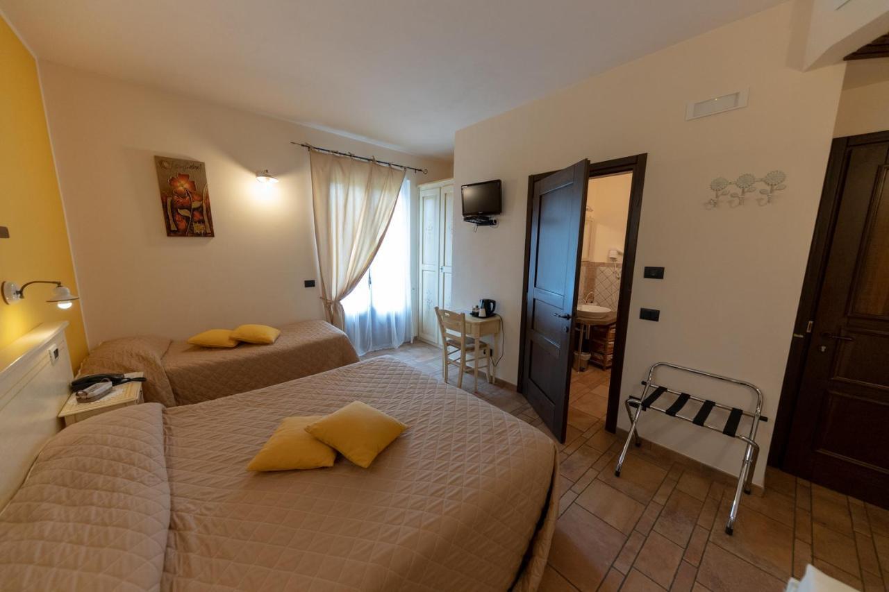 Agriturismo La Dimora Del Contadino 몬도비 외부 사진