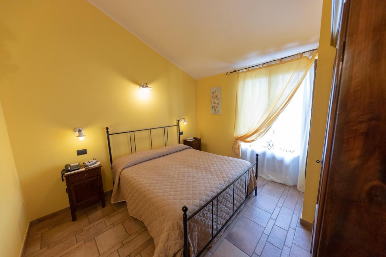 Agriturismo La Dimora Del Contadino 몬도비 외부 사진
